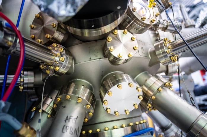A part of the Institute's molecular beam epitaxy (MBE) facility.